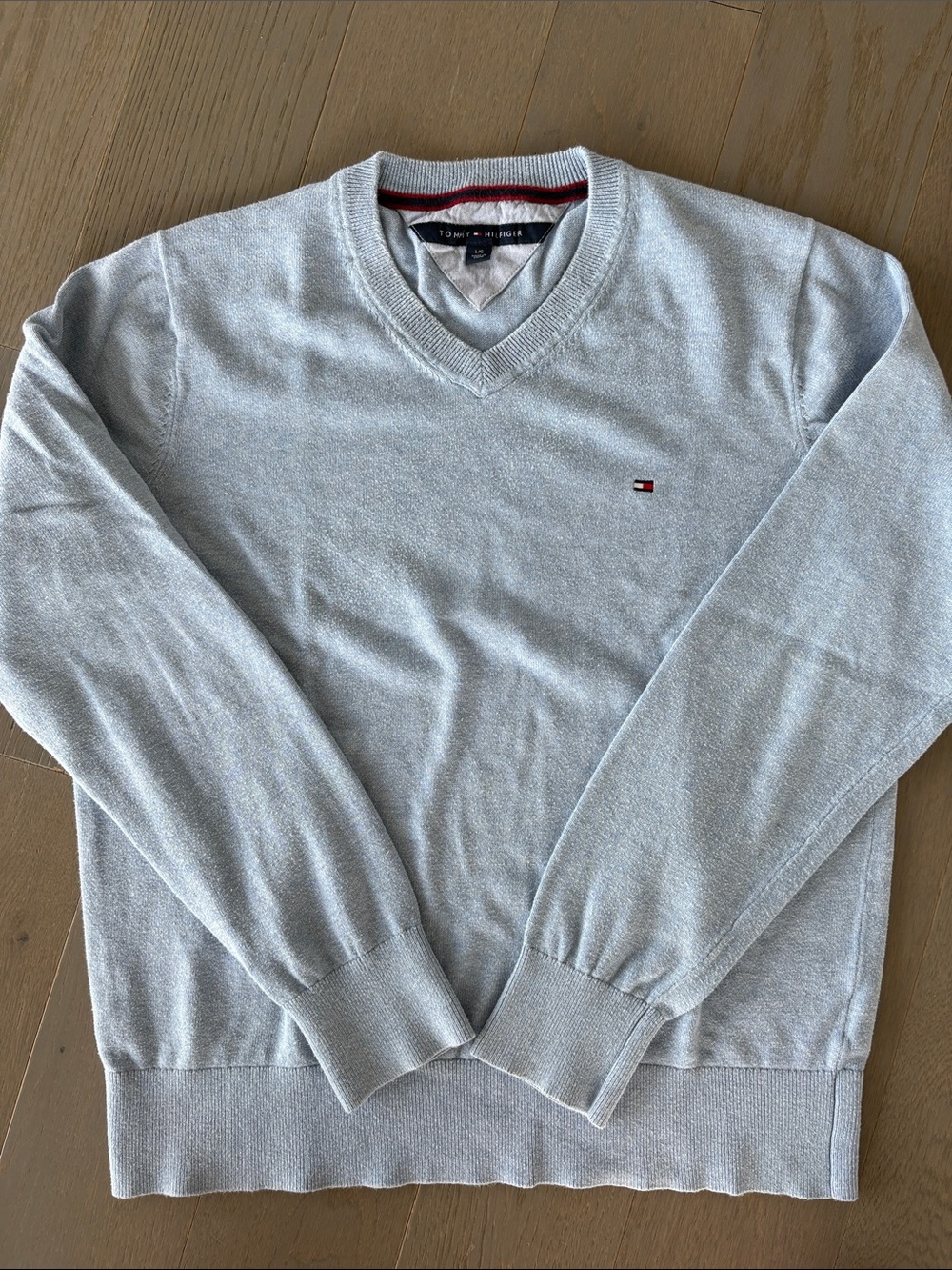 Tommy Hilfiger Men's Large Light Blue V-Neck Sweater 100% Cotton